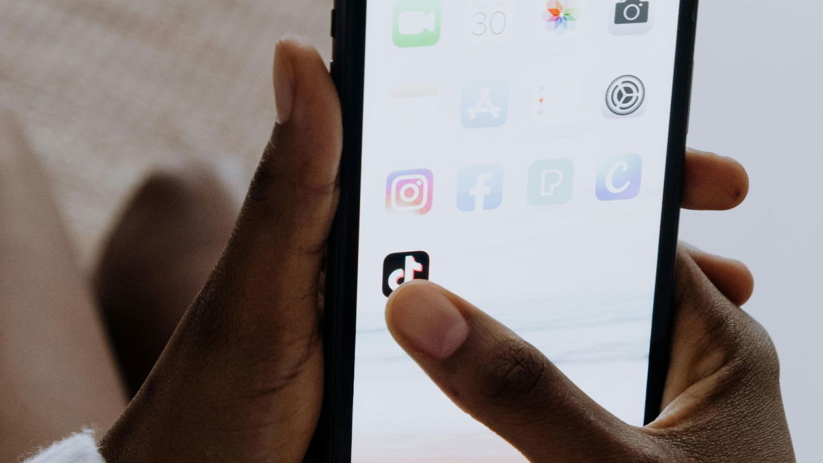 TikTok Sob Suspeita: Reguladores Europeus Investigam Armazenamento de Dados na China